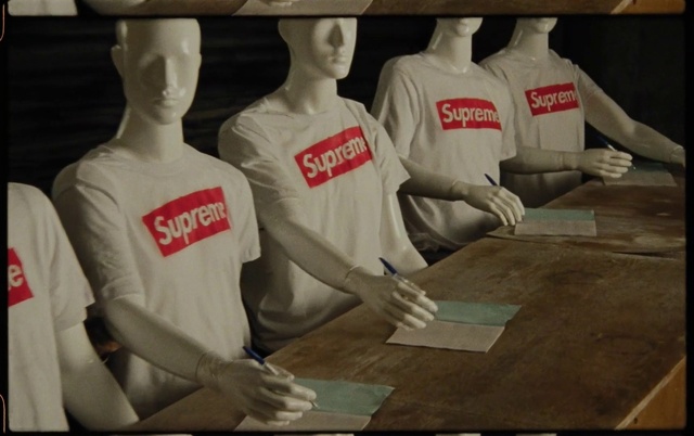 Video Reference: Product, World, Jersey, Sleeve, Sports uniform, Gesture, Font, Sportswear, T-shirt, Table