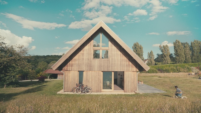 Video Reference: Cloud, Sky, Plant, Natural environment, Tree, Window, Land lot, Wood, Building, Grass