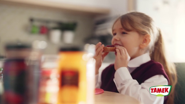 Video Reference: Dress, Table, Food craving, Happy, Tableware, Jacket, Drink, Drinkware, Fast food, Junk food