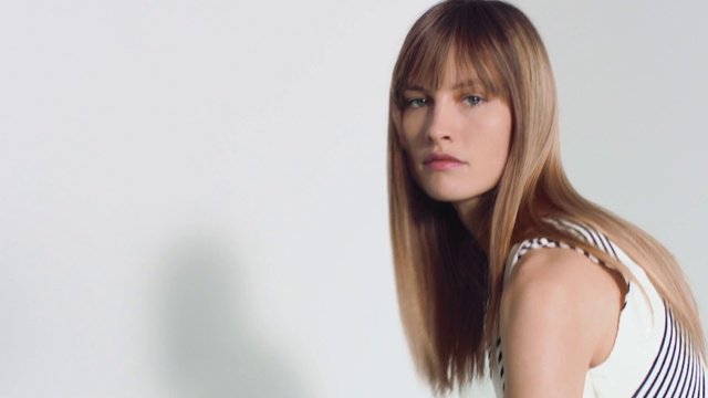 Video Reference: Hair, Nose, Skin, Lip, Eyebrow, Eyelash, Flash photography, Neck, Jaw, Gesture