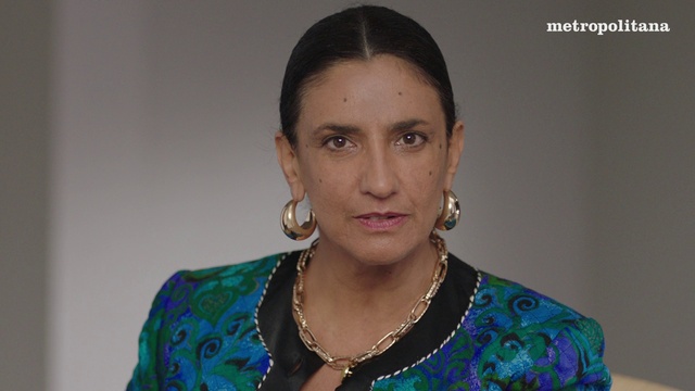 Video Reference: Forehead, Nose, Cheek, Skin, Lip, Chin, Eyebrow, Eyelash, Body jewelry, Neck