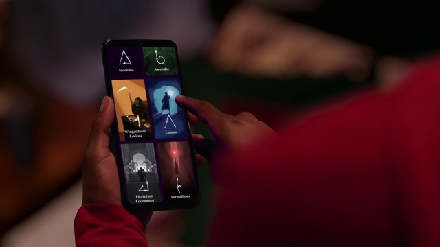 Video Reference: Hand, Mobile phone, Telephony, Mobile device, Communication Device, Portable communications device, Gesture, Nail, Thumb, Smartphone