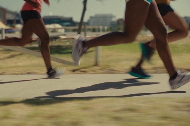 Video Reference: Joint, Leg, Thigh, Knee, Track and field athletics, Long jump, Sportswear, Sports, Sneakers, Athlete
