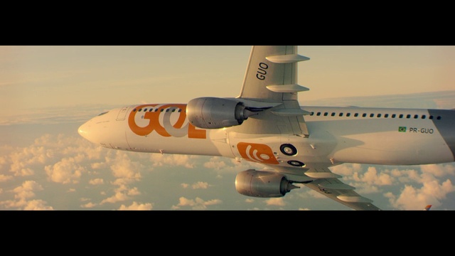 Video Reference: Cloud, Sky, Vehicle, Aircraft, Airplane, Aerospace manufacturer, Aviation, Air travel, Flap, Travel