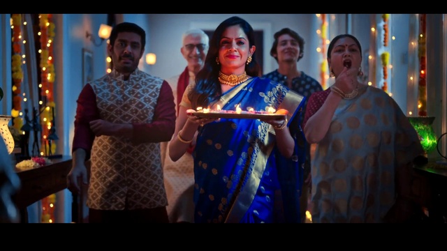 Video Reference: Smile, Entertainment, Performing arts, Adaptation, Music, Fun, Necklace, Electric blue, Display device, Event
