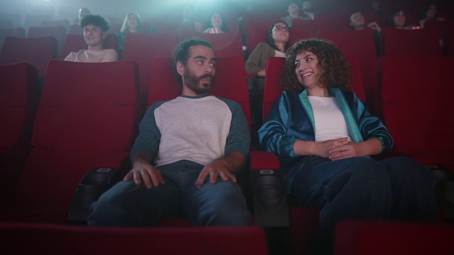 Video Reference: Jeans, Organ, Light, Mouth, Smile, Flash photography, Purple, Lighting, Comfort, Fun