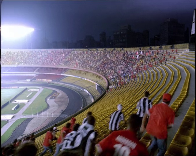 Video Reference: Race track, Racing, Grass, Competition event, Sports, Fan, Player, Crowd, Championship, Event