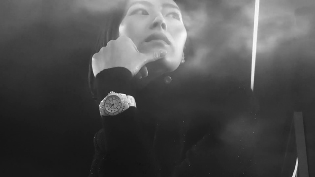 Video Reference: Cloud, Sky, Flash photography, Gesture, Grey, Black-and-white, Style, Happy, Entertainment, Monochrome