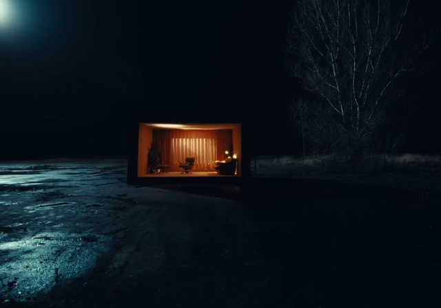 Video Reference: Atmosphere, Sky, Automotive lighting, Building, Tints and shades, Tree, Landscape, Midnight, House, Darkness