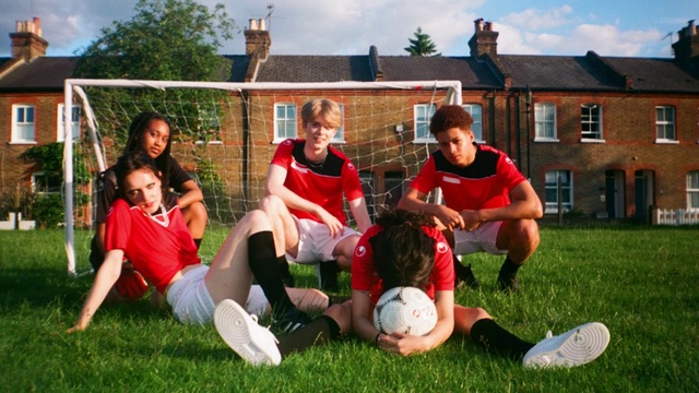Video Reference: Shorts, Shoe, Sky, Sports equipment, Playing sports, Window, Cloud, Player, Smile, House