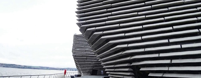 Video Reference: Building, Grille, Sky, Skyscraper, Composite material, Urban design, Tower block, Facade, Wood, Rectangle