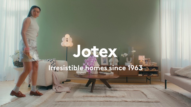 Video Reference: Shoe, Table, Leg, Textile, Flash photography, Comfort, Flooring, Floor, Couch, Wood