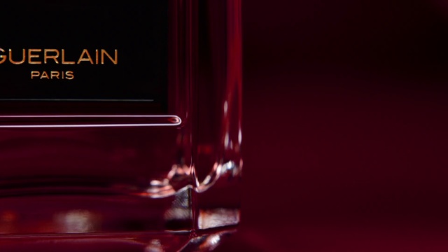 Video Reference: Automotive tail & brake light, Drinkware, Automotive lighting, Barware, Fluid, Tableware, Liquid, Automotive design, Drink, Magenta