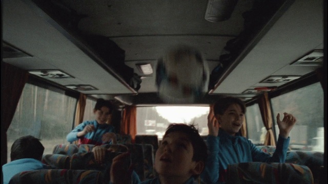 Video Reference: Vehicle, Mode of transport, Air travel, Passenger, Fun, Travel, Public transport, Crowd, T-shirt, Event