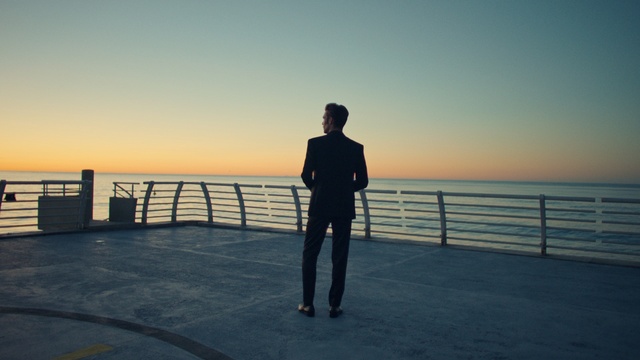 Video Reference: Sky, Water, People in nature, Flash photography, Body of water, Gesture, Sunlight, Happy, Dusk, Travel