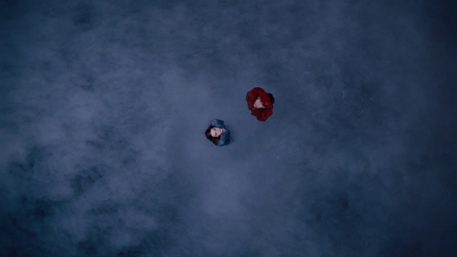 Video Reference: Cloud, Sky, Air travel, Cumulus, Electric blue, Air sports, Landscape, Recreation, Event, Hot air balloon
