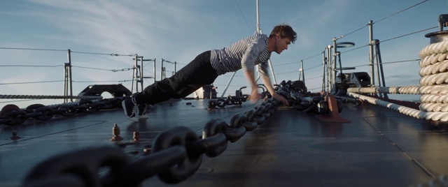 Video Reference: Sky, Flash photography, Cloud, Elbow, Performing arts, Event, Water, Engineering, Leisure, Rope