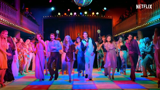 Video Reference: Trousers, Purple, Performing arts, Entertainment, Music, Fashion design, Performance art, Magenta, Suit, Leisure