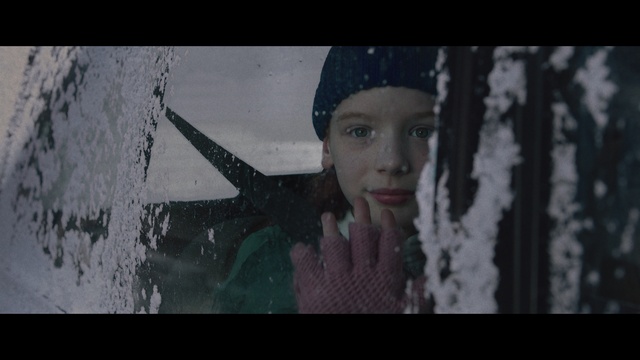 Video Reference: Eyebrow, Eye, Flash photography, Human body, Cap, Eyelash, Freezing, Snow, Fun, Darkness