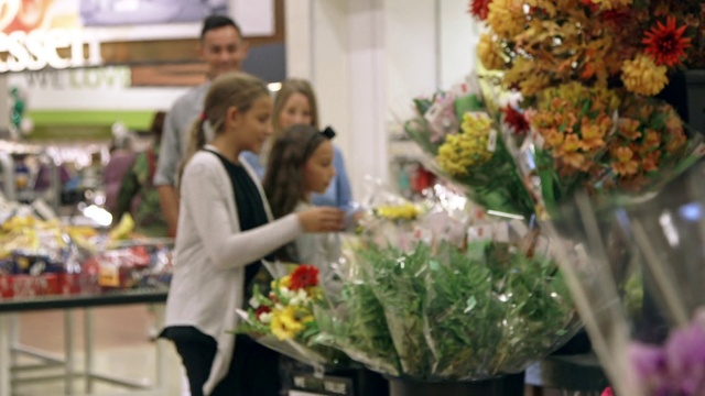 Video Reference: Flower, Photograph, Plant, Community, Flower Arranging, Event, Retail, Snapshot, Bouquet, Floristry