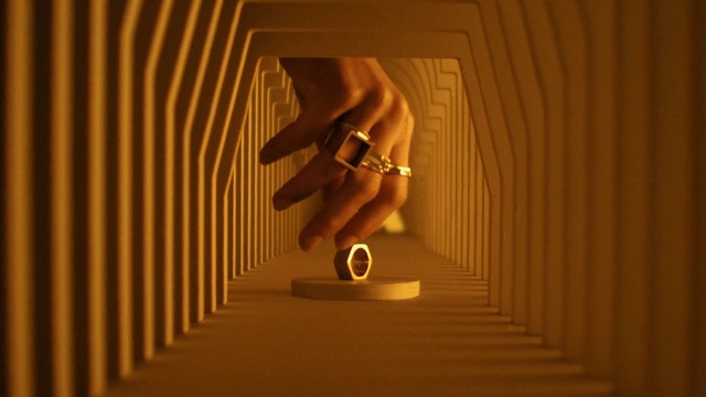 Video Reference: Wood, Gesture, Thumb, Wrist, Material property, Nail, Tints and shades, Jewellery, Flooring, Art