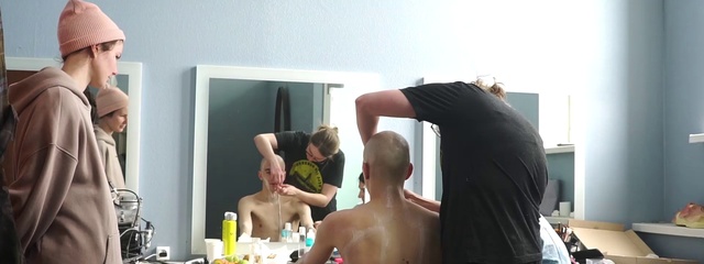 Video Reference: Shoulder, Muscle, Shorts, Gesture, Interaction, Flash photography, Happy, Swimwear, Bathing, Fun