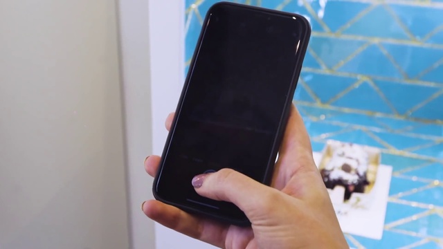 Video Reference: Hand, Telephony, Communication Device, Gesture, Finger, Mobile phone, Gadget, Telephone, Iphone, Portable communications device