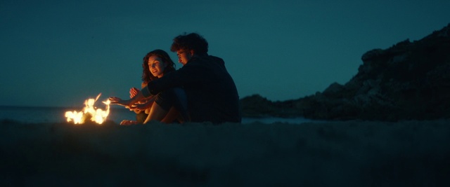 Video Reference: Cloud, Sky, Flash photography, People in nature, Happy, Fire, Heat, Event, Landscape, Horizon