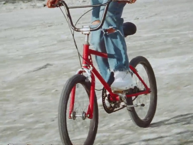 Video Reference: Bicycle, Wheel, Bicycles--Equipment and supplies, Tire, Bicycle frame, Crankset, Bicycle hub, Bicycle wheel, Bicycle tire, Bicycle handlebar