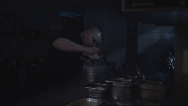 Video Reference: Flash photography, Gas, Cooking, Cookware and bakeware, Kitchen, Kitchen appliance, Darkness, Midnight, Stove, Room