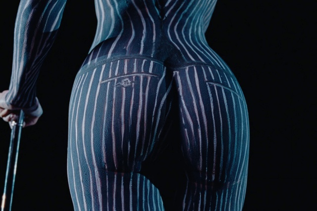 Video Reference: Hand, Outerwear, Arm, Shoulder, Leg, Dress, Human body, Neck, Sleeve, Thigh