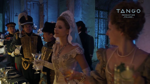 Video Reference: Reed, Hat, Sun hat, Fedora, Saxophone, Dress, Musical instrument, Entertainment, Saxophonist, Fashion design