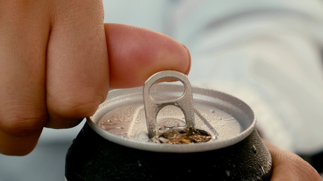 Video Reference: Wedding ring, Body jewelry, Ingredient, Wedding ceremony supply, Jewellery, Thumb, Nail, Ring, Rim, Cuisine