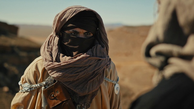 Video Reference: Sky, Landscape, Travel, Aeolian landform, Soil, Desert, Sand, Happy, Tourism, Shawl