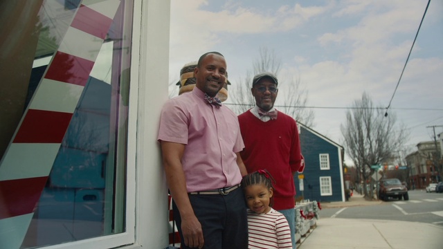 Video Reference: Sky, Cloud, Smile, Motor vehicle, Leisure, Tree, T-shirt, Travel, Wheel, Fun