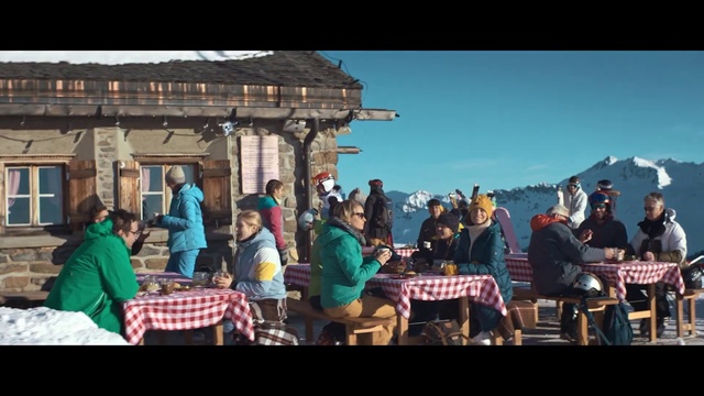 Video Reference: Table, Furniture, Sky, Chair, Leisure, City, Crowd, Event, Landscape, Fun