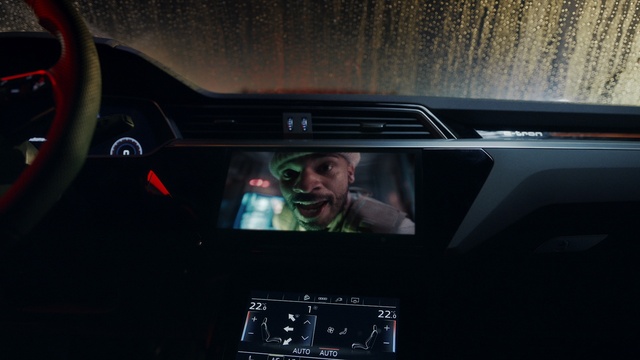 Video Reference: Vehicle, Motor vehicle, Plant, Automotive design, Car, Steering wheel, Steering part, Gadget, Automotive mirror, Personal luxury car