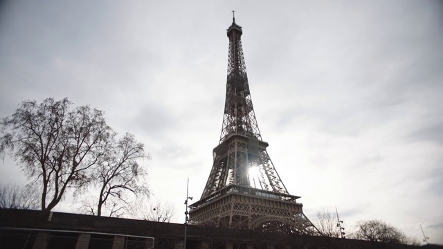 Video Reference: Cloud, Sky, Tower, World, Building, Tree, Morning, Skyscraper, Tints and shades, City