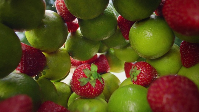 Video Reference: Food, Fruit, Green, Ingredient, Seedless fruit, Natural foods, Red, Strawberry, Superfood, Produce