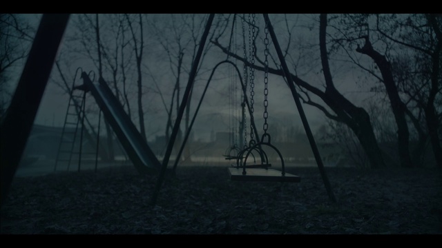 Video Reference: Atmosphere, Sky, Plant, Cloud, Branch, Tree, Wood, Twig, Natural landscape, Grey