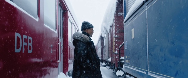 Video Reference: Train, Snow, Window, Rolling stock, Mode of transport, Railway, Rolling, Freezing, Railroad car, Track