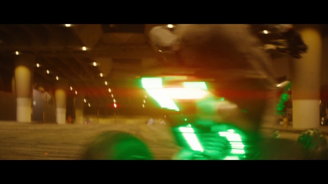 Video Reference: Automotive lighting, Green, Amber, Automotive mirror, Electricity, Mode of transport, Headlamp, Motor vehicle, Automotive exterior, Rear-view mirror