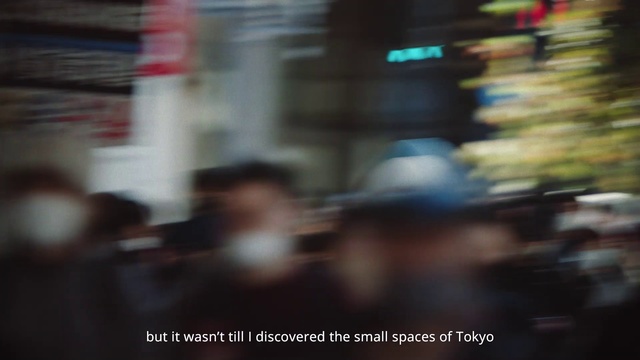 Video Reference: City, Fun, Event, Automotive lighting, Font, Road, Crowd, Pedestrian, Photo caption, Street