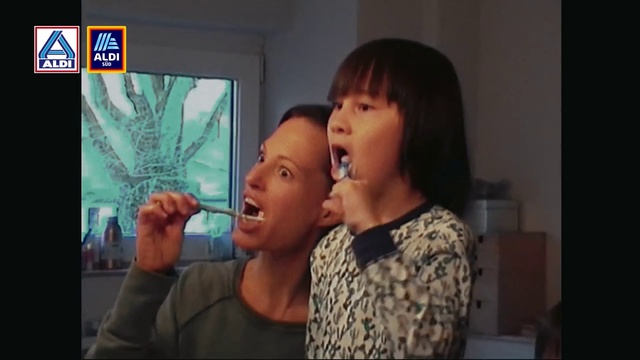 Video Reference: Jaw, Gesture, Eyelash, Happy, Event, Entertainment, T-shirt, Fun, Display device, Conversation