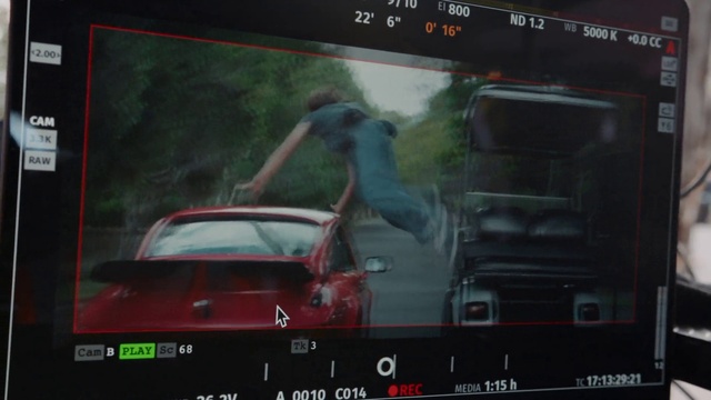 Video Reference: Car, Vehicle, Automotive mirror, Motor vehicle, Automotive design, Rear-view mirror, Display device, Technology, Vehicle door, Automotive lighting