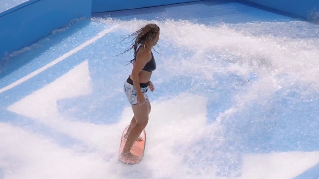 Video Reference: Water, Hand, Leg, Human body, Swimwear, Outdoor recreation, Swimming pool, Leisure, Thigh, Recreation