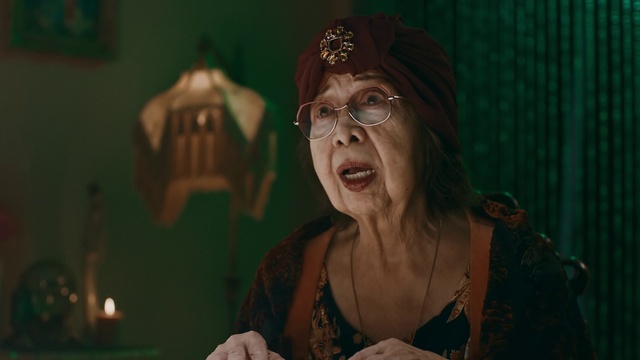 Video Reference: Glasses, Vision care, Cap, Flash photography, Happy, Eyewear, Fun, Event, Jewellery, Tableware