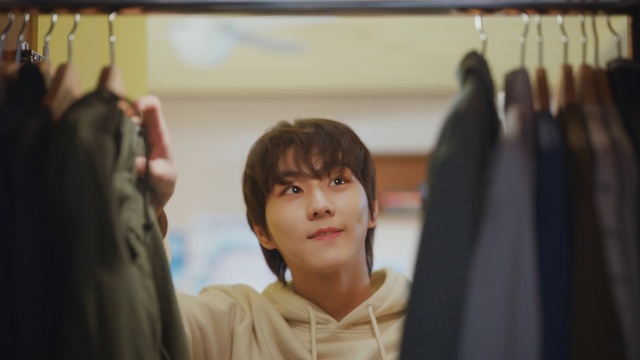 Video Reference: Textile, Standing, Gesture, Fashion design, Clothes hanger, Jacket, Event, Happy, Closet, Room