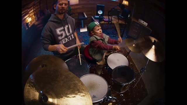 Video Reference: Membranophone, Idiophone, Drum, Cymbal, Drumhead, Musical instrument, Musician, Musical instrument accessory, Hat, Percussion