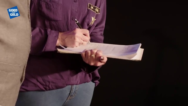 Video Reference: Purple, Sleeve, Gesture, Collar, Wrist, Elbow, Formal wear, Jersey, T-shirt, Magenta